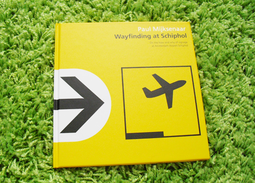 Wayfinding At Schiphol Frutiger好きは必見 オランダ スキポール空港のサインデザイン資料集 フォントブログ